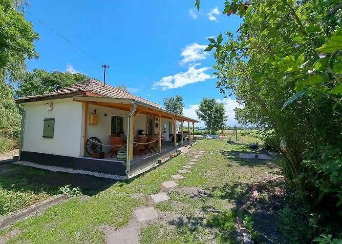 Balatoni Farmhaz By Interhome * בלטונפנבש